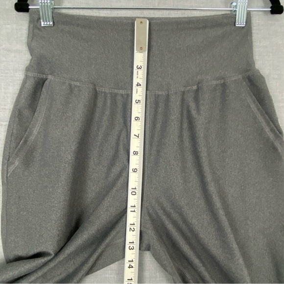 Old Navy High Rise Leggings with Go-Dry Sz Medium Gray Joggers - Picture 11 of 11